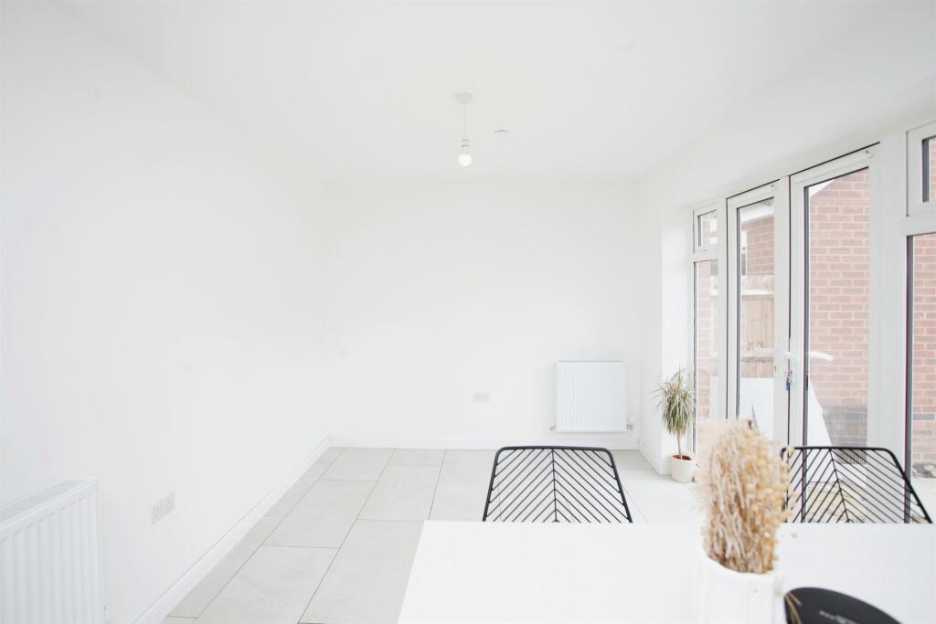 Additional property image - Gate Field Close, Bedwas, Caerphilly