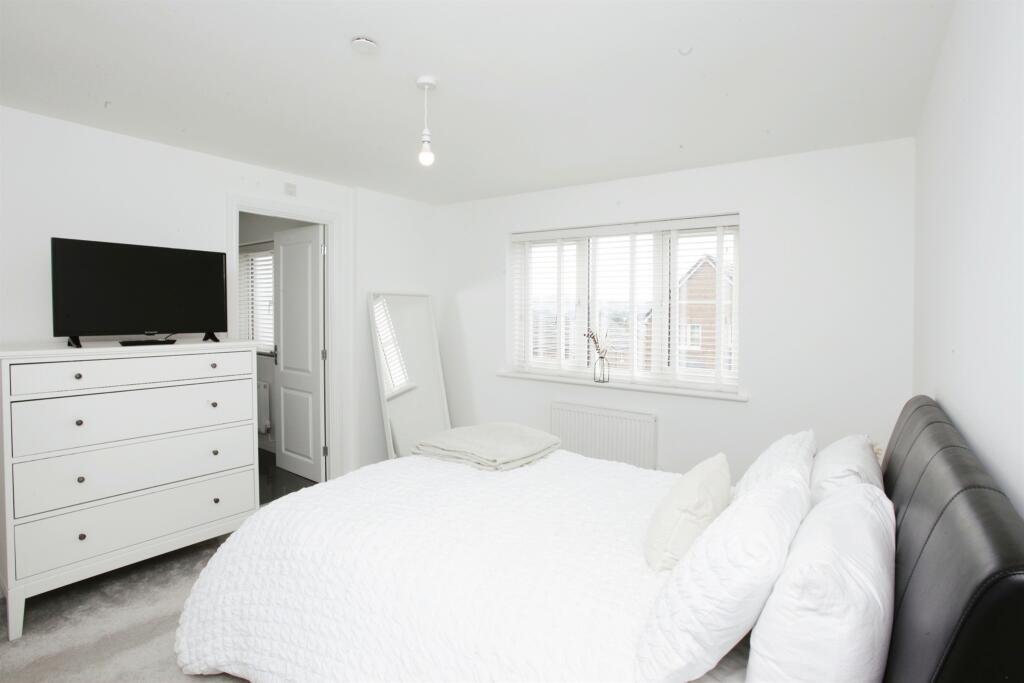 Additional property image - Gate Field Close, Bedwas, Caerphilly