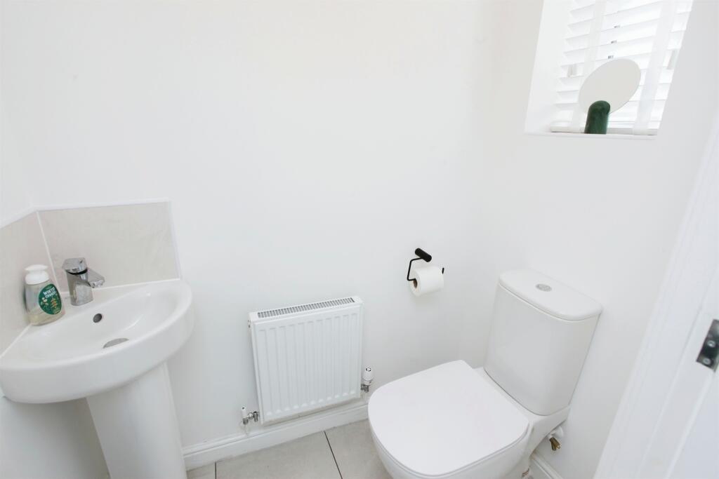 Additional property image - Gate Field Close, Bedwas, Caerphilly