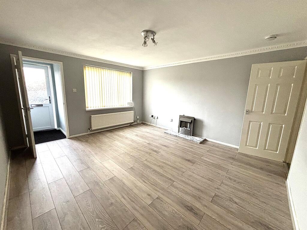 Additional property image - Heol Y Carnau, Caerphilly