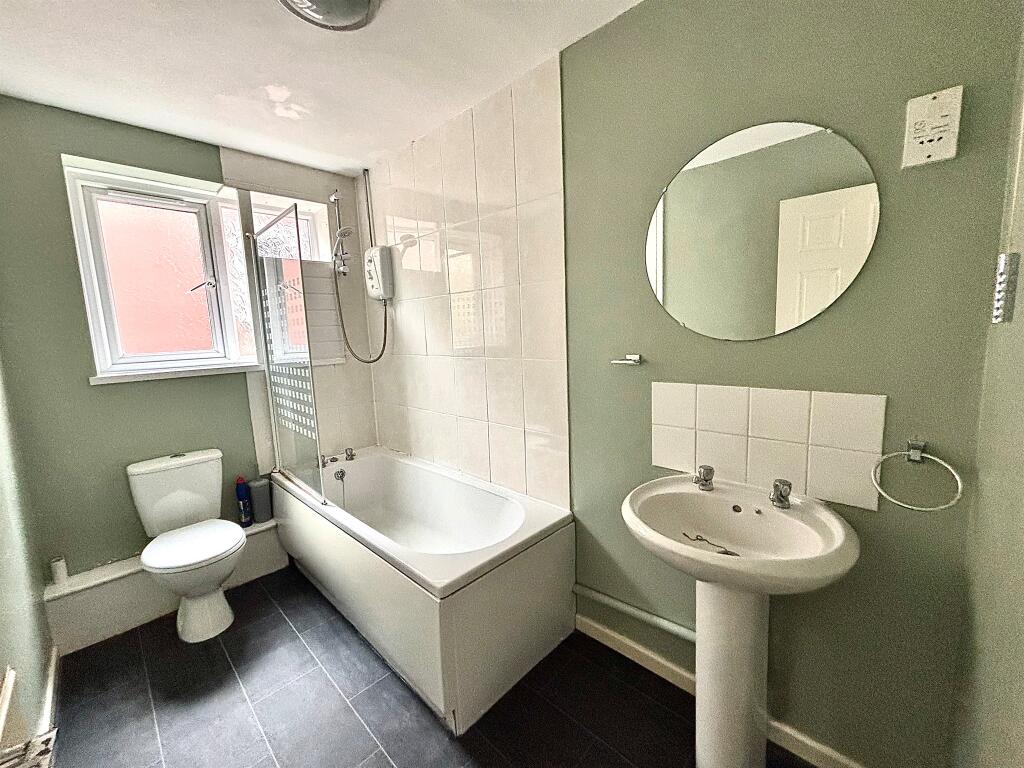 Additional property image - Heol Y Carnau, Caerphilly