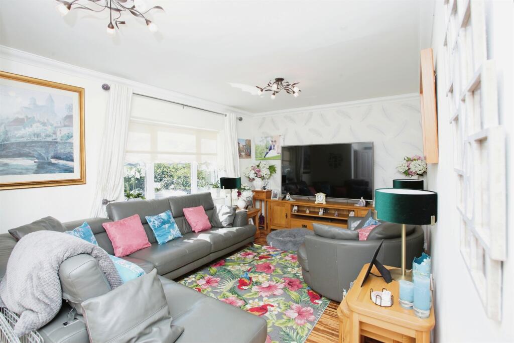 Additional property image - Brynheulog Terrace, Machen, Caerphilly