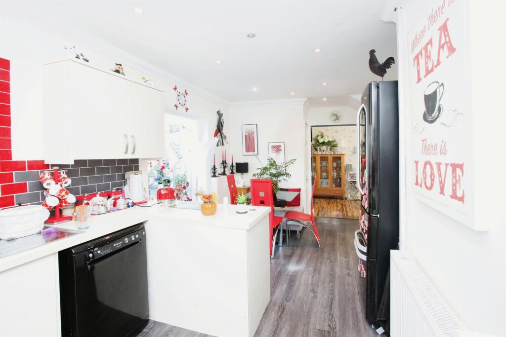 Additional property image - Brynheulog Terrace, Machen, Caerphilly