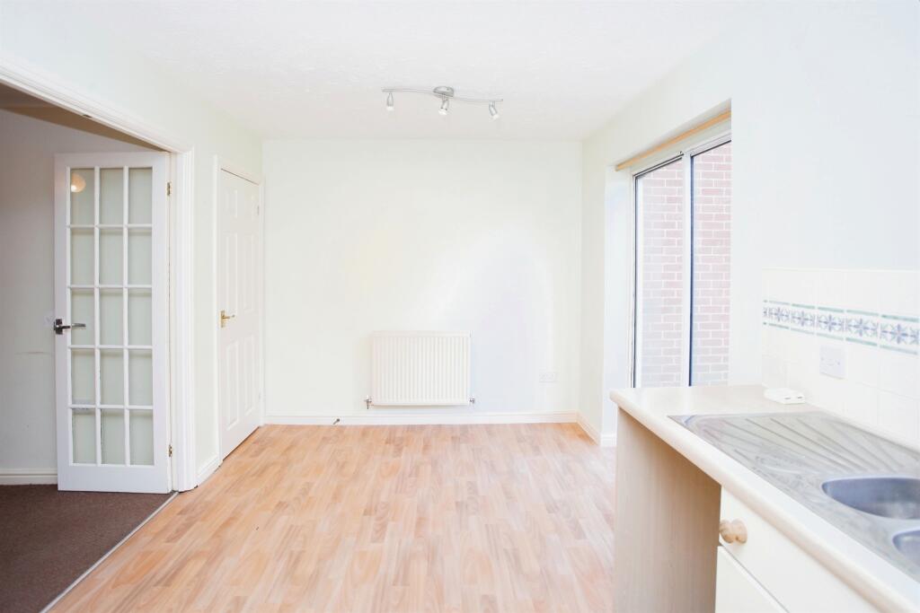 Additional property image - Cae Nant Gledyr, Caerphilly