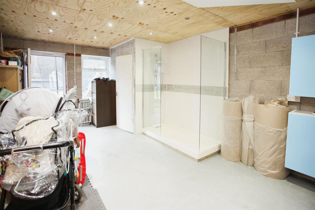 Additional property image - Glyn Derwen, Llanbradach, Caerphilly