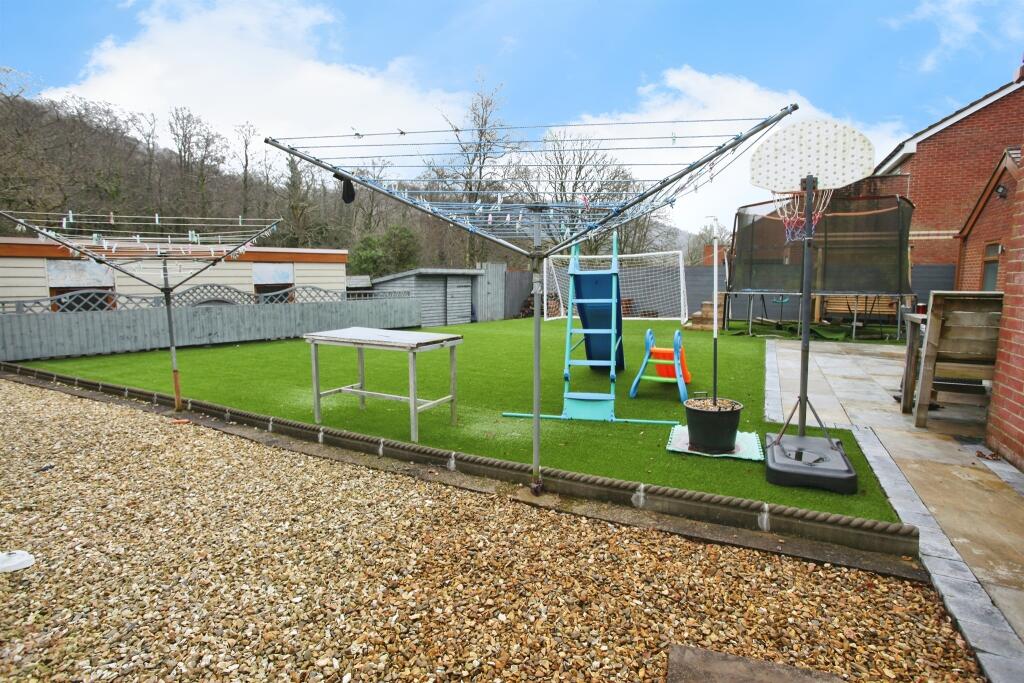 Additional property image - Glyn Derwen, Llanbradach, Caerphilly