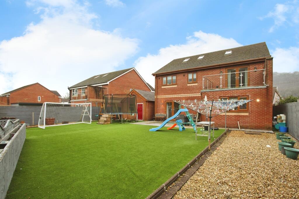 Additional property image - Glyn Derwen, Llanbradach, Caerphilly