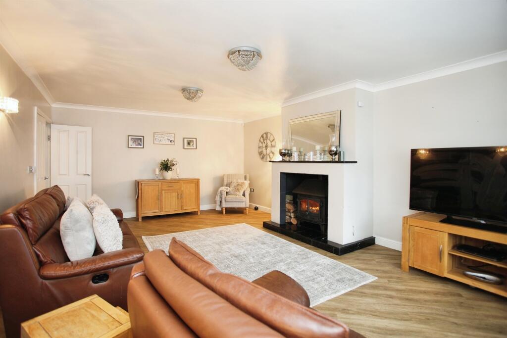 Additional property image - Glyn Derwen, Llanbradach, Caerphilly