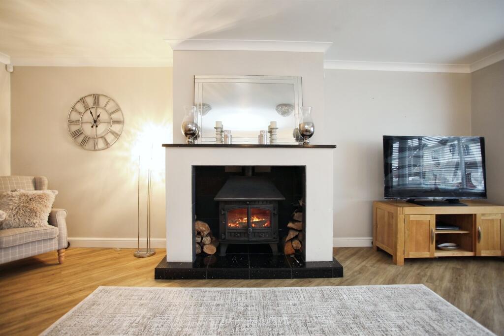 Additional property image - Glyn Derwen, Llanbradach, Caerphilly