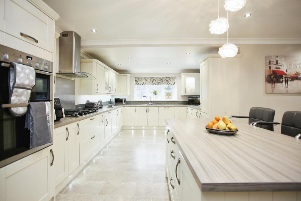 Additional property image - Glyn Derwen, Llanbradach, Caerphilly