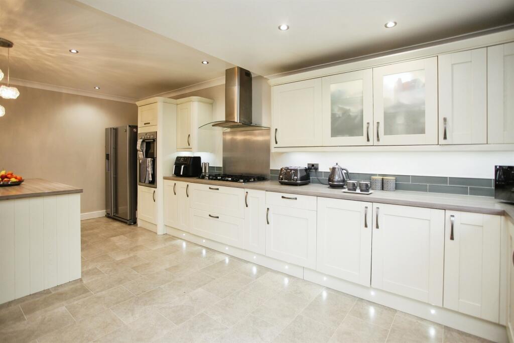 Additional property image - Glyn Derwen, Llanbradach, Caerphilly