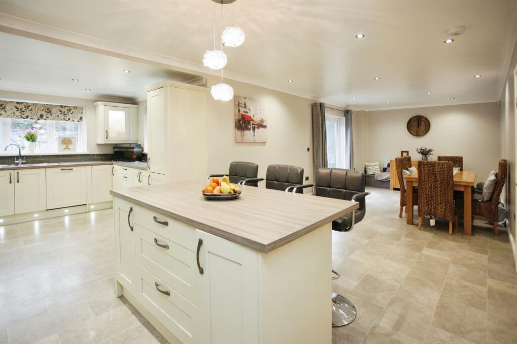 Additional property image - Glyn Derwen, Llanbradach, Caerphilly