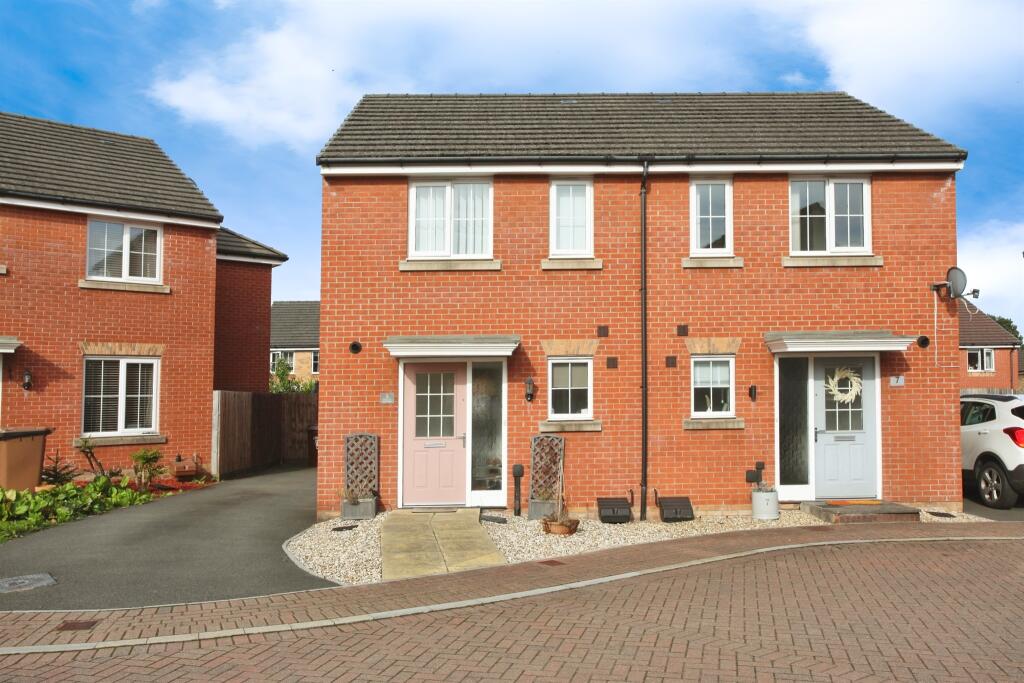 Main image of property: Llwybr Y Coetir, Caerphilly