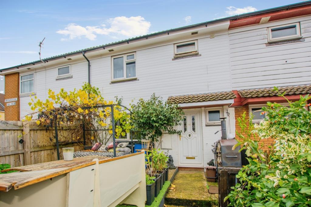 4 bedroom terraced house for sale in Brynheulog, Pentwyn, Cardiff, CF23