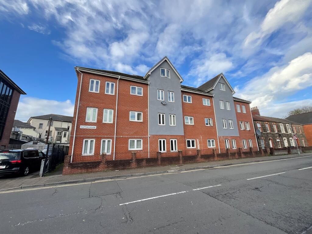 Main image of property: Broadway, Cardiff