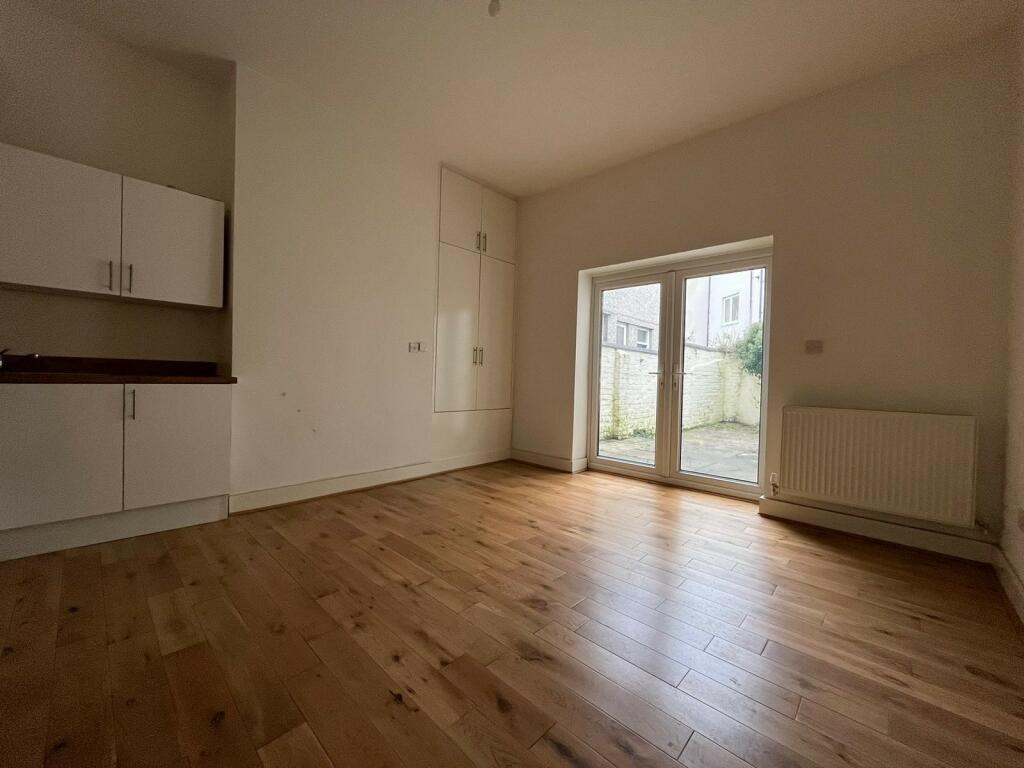 Additional property image - Claude Place, Cardiff