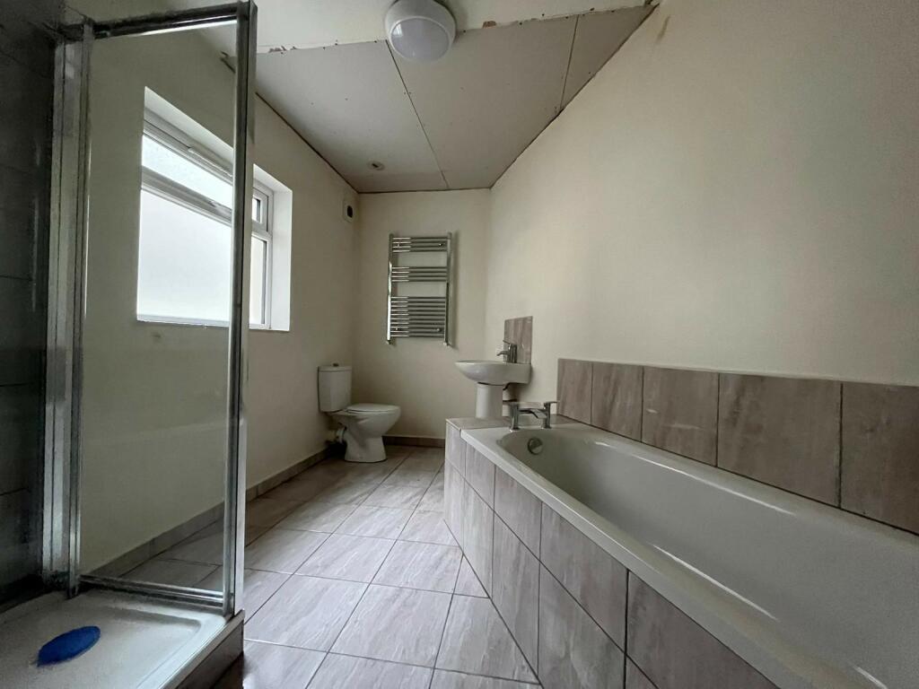 Additional property image - Claude Place, Cardiff