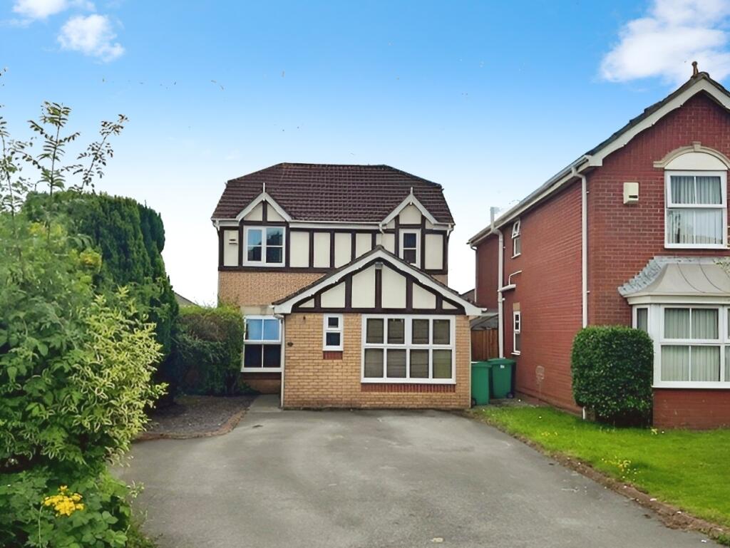 3 bedroom detached house for sale in Grangewood Close, Pontprennau