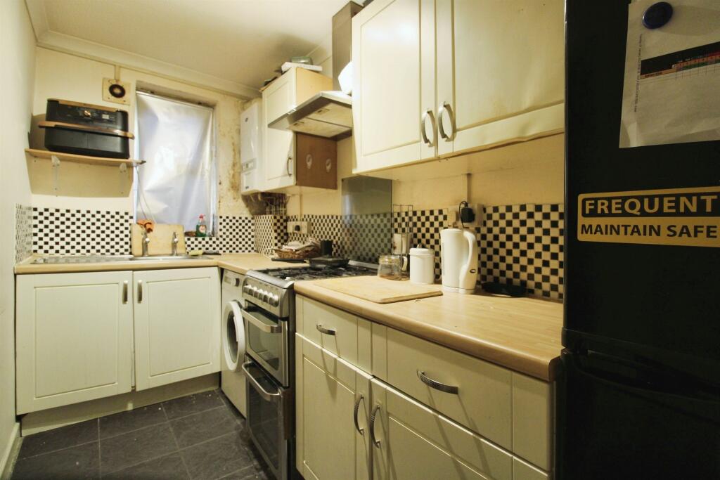 Additional property image - Connaught Road, Cardiff