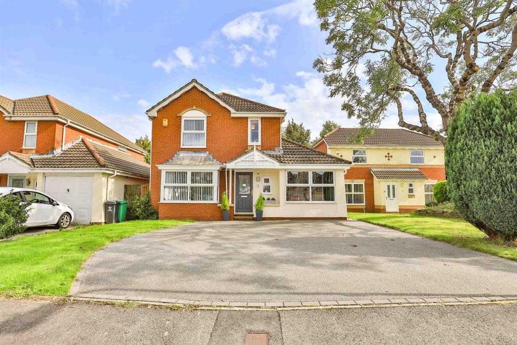 4 bedroom detached house for sale in Lascelles Drive, Pontprennau