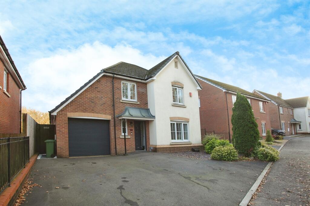 4 bedroom detached house for sale in Cadwal Court, Llantwit Fardre