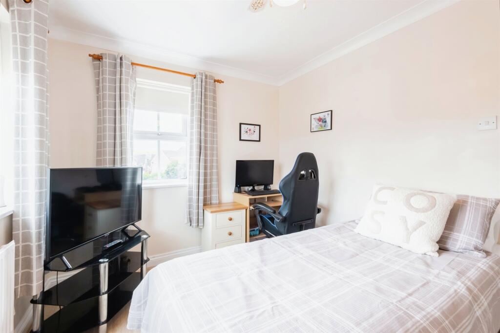 Additional property image - Mountain View, Tonyrefail, Porth