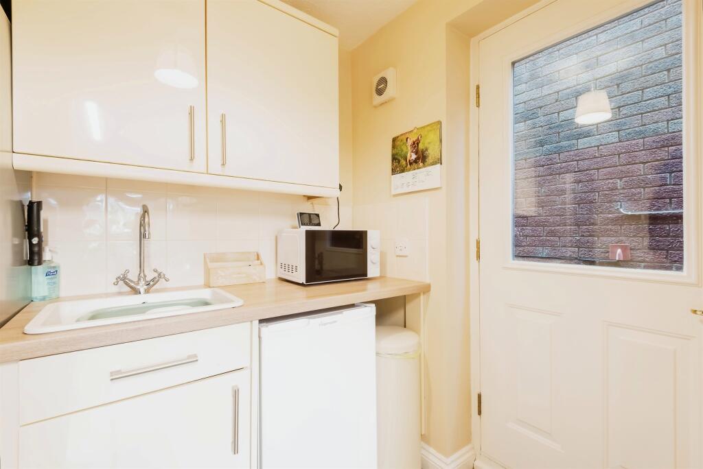 Additional property image - Mountain View, Tonyrefail, Porth