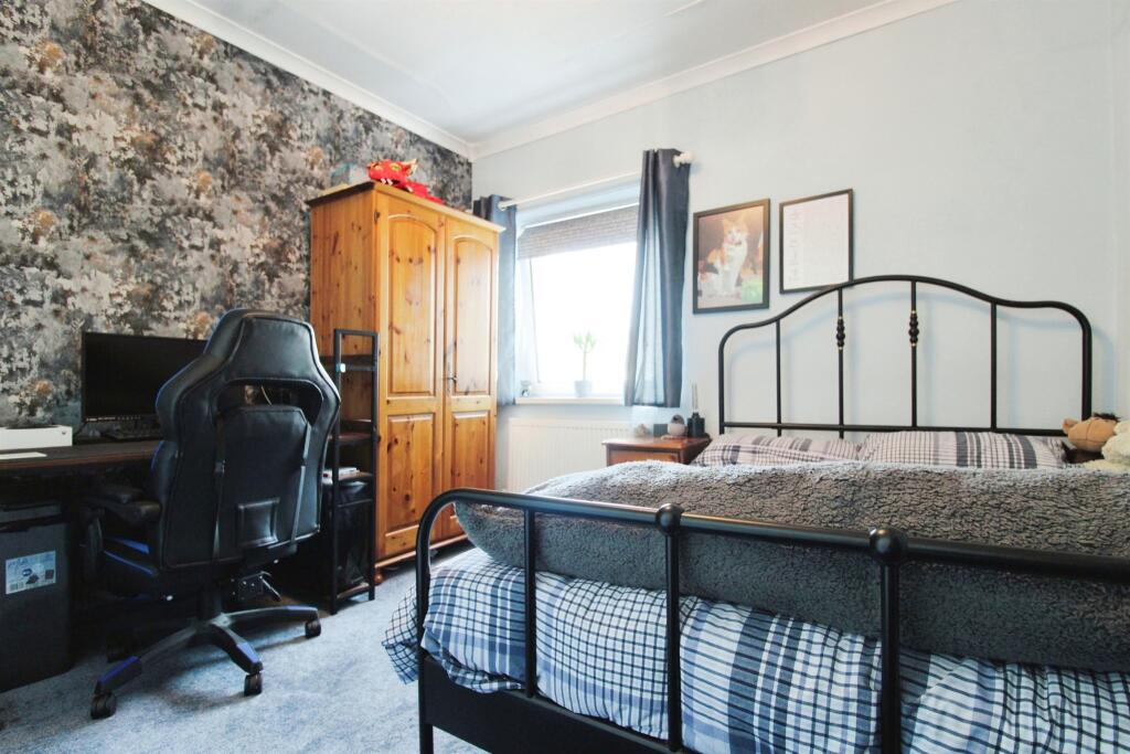 Additional property image - Gilfach Road, Tonyrefail, Porth