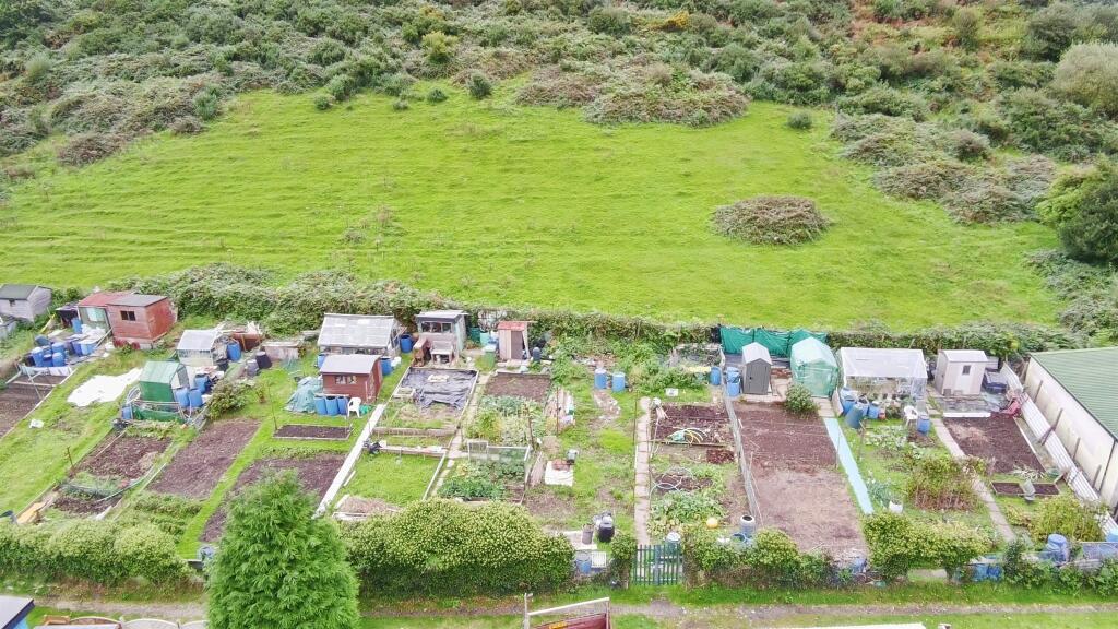 Additional property image - Tylchawen Terrace, Tonyrefail, Porth