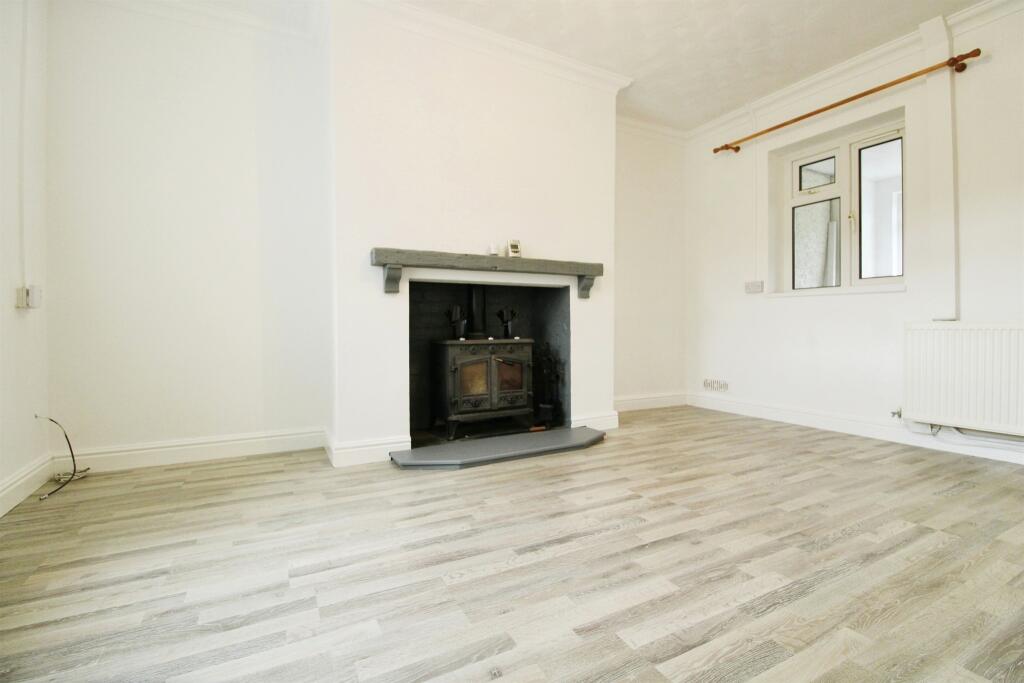 Additional property image - Tylchawen Terrace, Tonyrefail, Porth