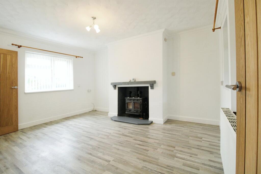 Additional property image - Tylchawen Terrace, Tonyrefail, Porth