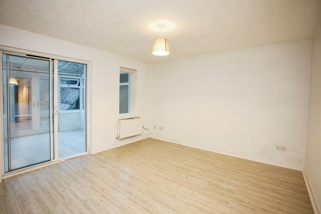 Additional image 12 of Clos Y Dolydd, Beddau, Pontypridd