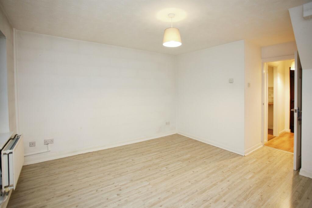 Primary image of Clos Y Dolydd, Beddau, Pontypridd