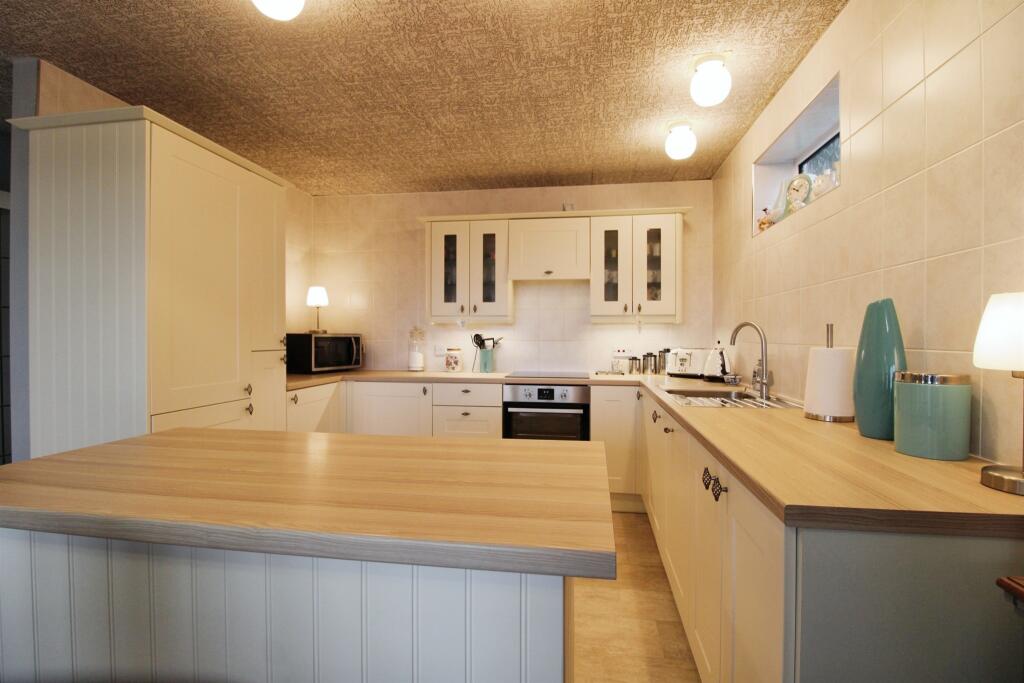 Additional property image - Erw Hir, Llantrisant, PONTYCLUN