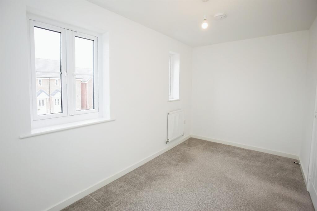 Additional property image - Heol Y Gylfinir, Llanilid, Pontyclun