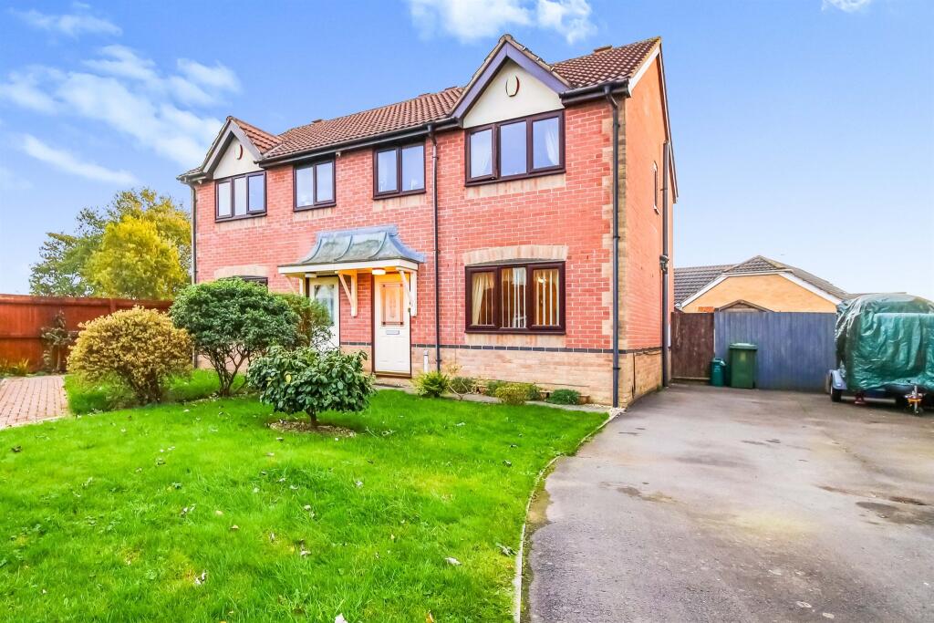 Main image of property: Llwyn Onn, Pontyclun
