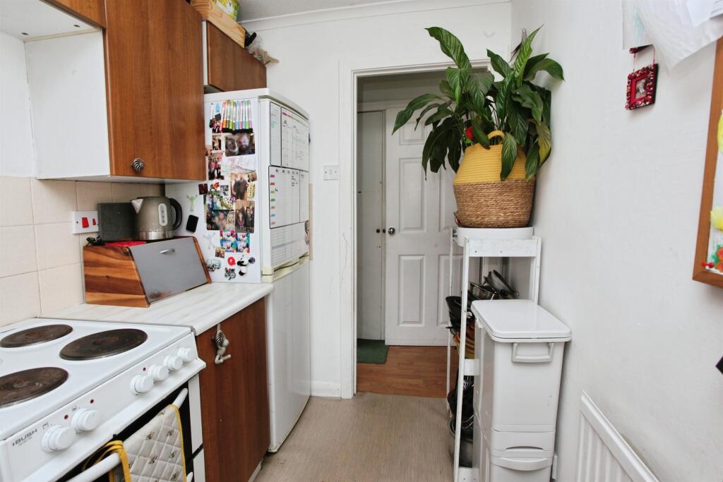 Main image of property: Manor Chase, Beddau, PONTYPRIDD