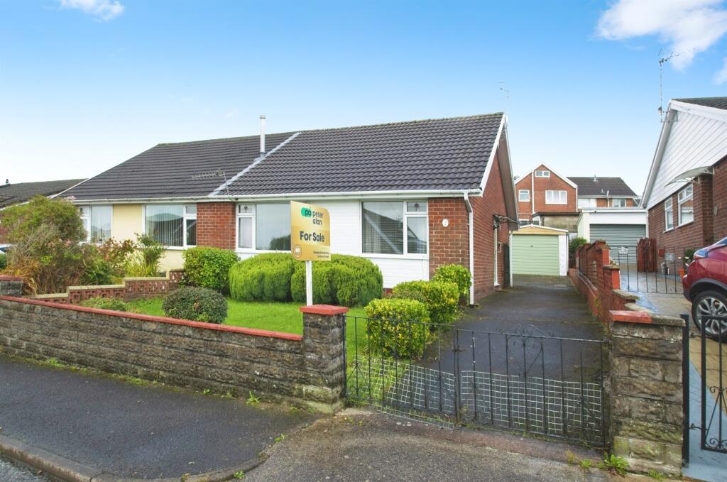 Main image of property: Parklands Road, Tonyrefail, Porth