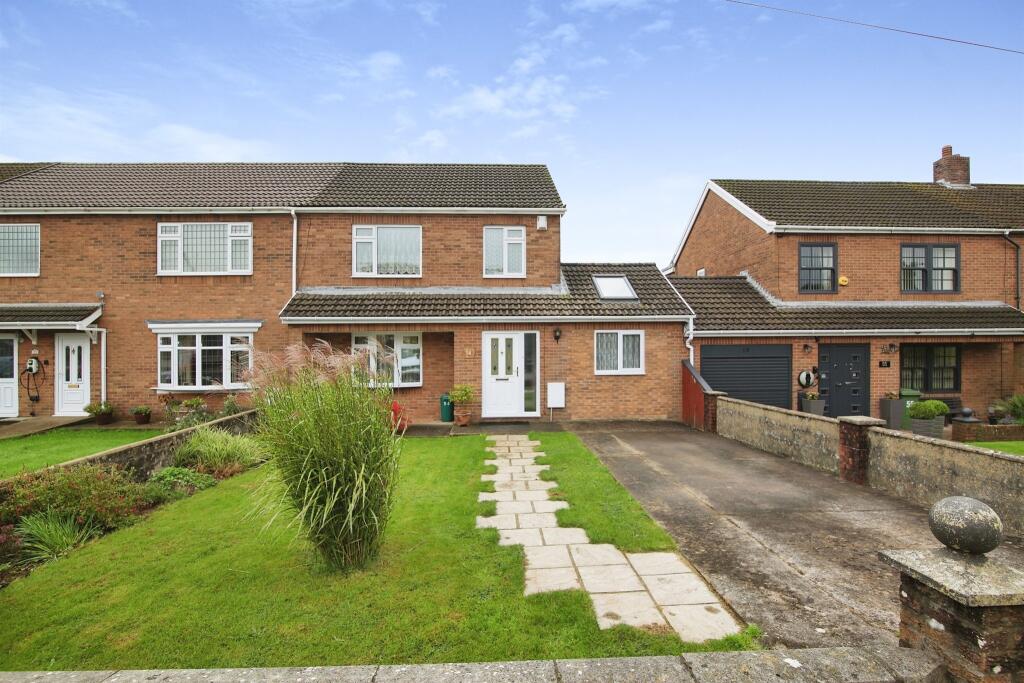 3 bedroom end of terrace house for sale in Tyla Coch, Llanharry