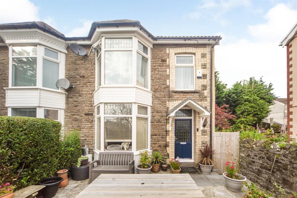 3 bedroom semidetached house for sale in Main Road, Church Village