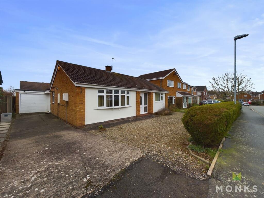 3 bedroom detached bungalow for sale in Christchurch Drive, Bayston Hill, SY3