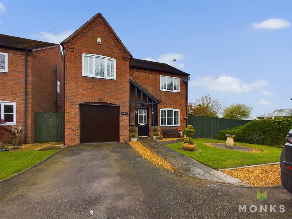 4 bedroom detached house for sale in The Woodlands, Wem, SY4