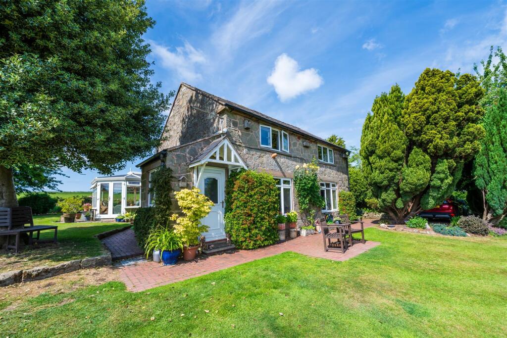 Main image of property: Clive, Shrewsbury