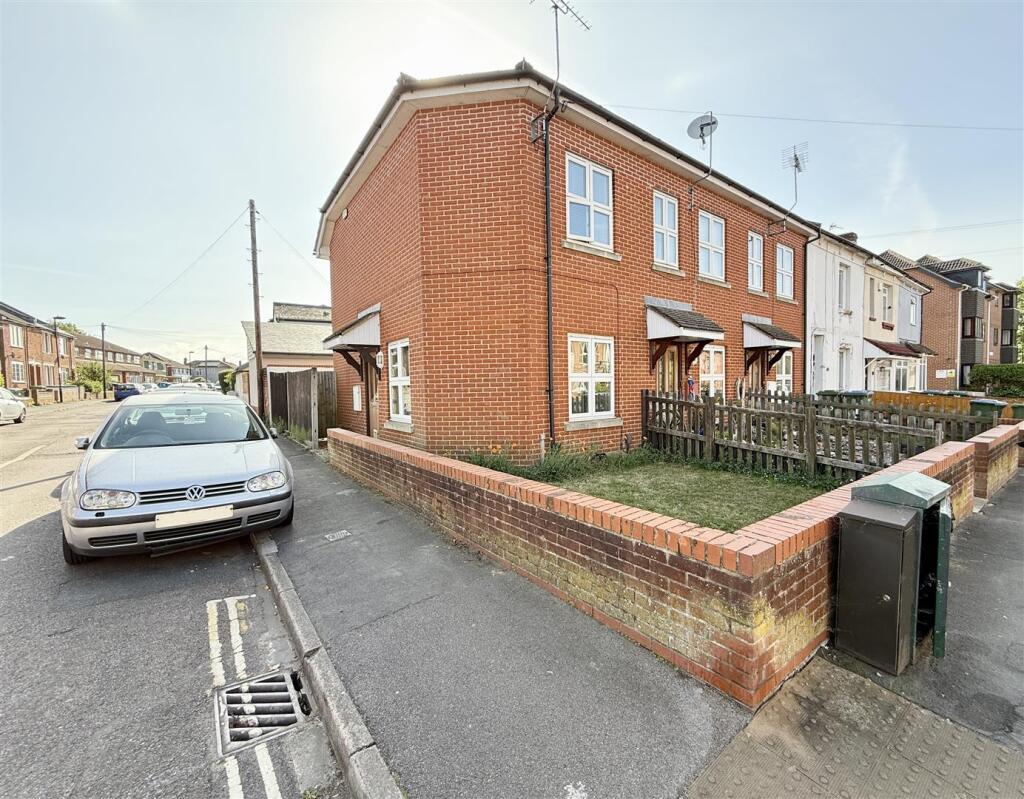 Main image of property: Sir Georges Road, Freemantle, Southampton