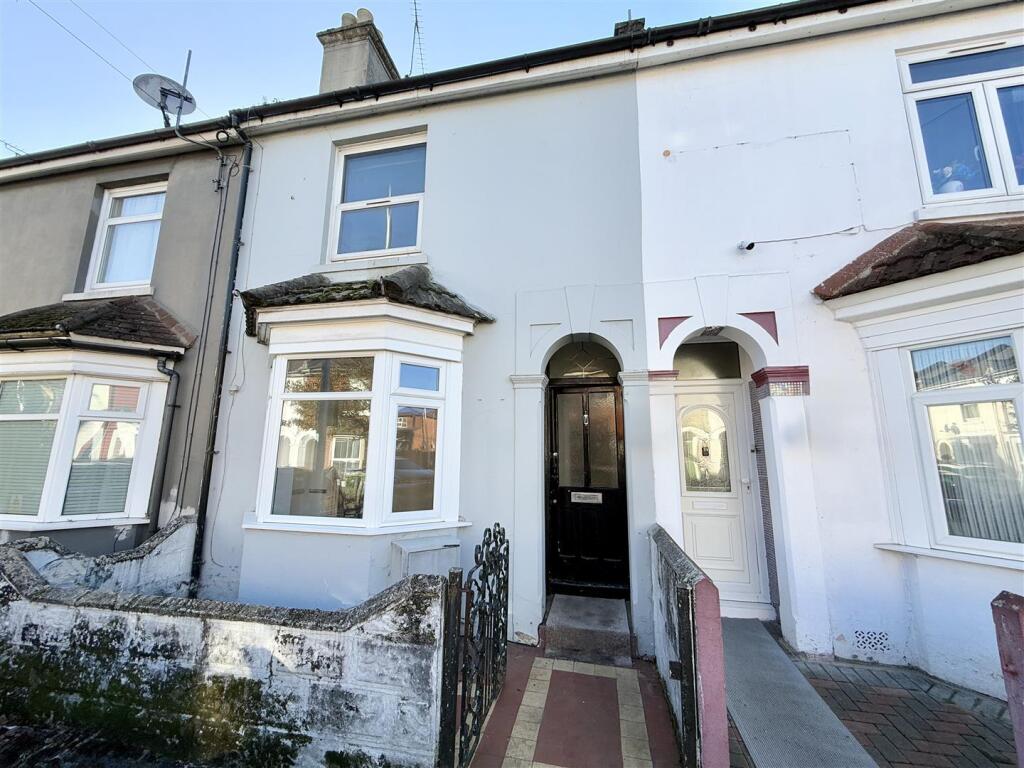Main image of property: Parsonage Road, Southampton