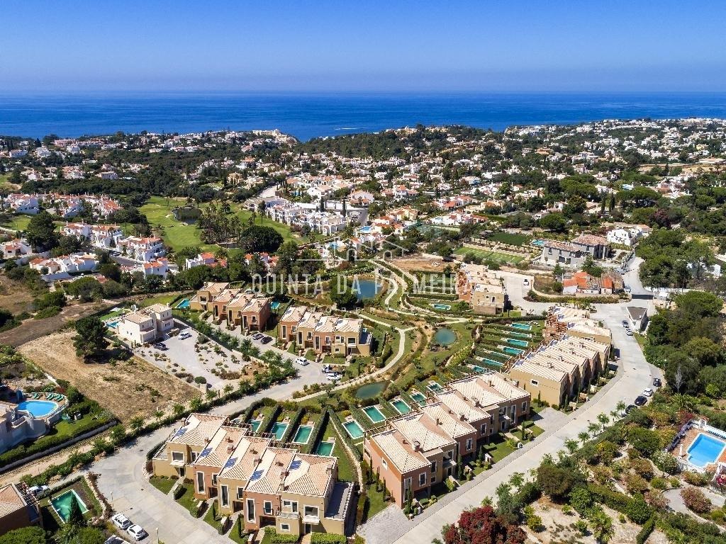 3 bedroom town house for sale in Algarve, Carvoeiro, Portugal