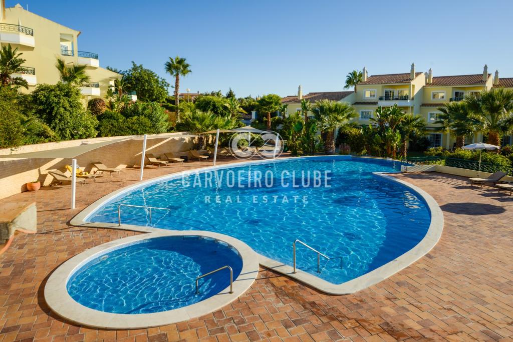 2 bedroom town house for sale in Algarve, Lagoa, Portugal