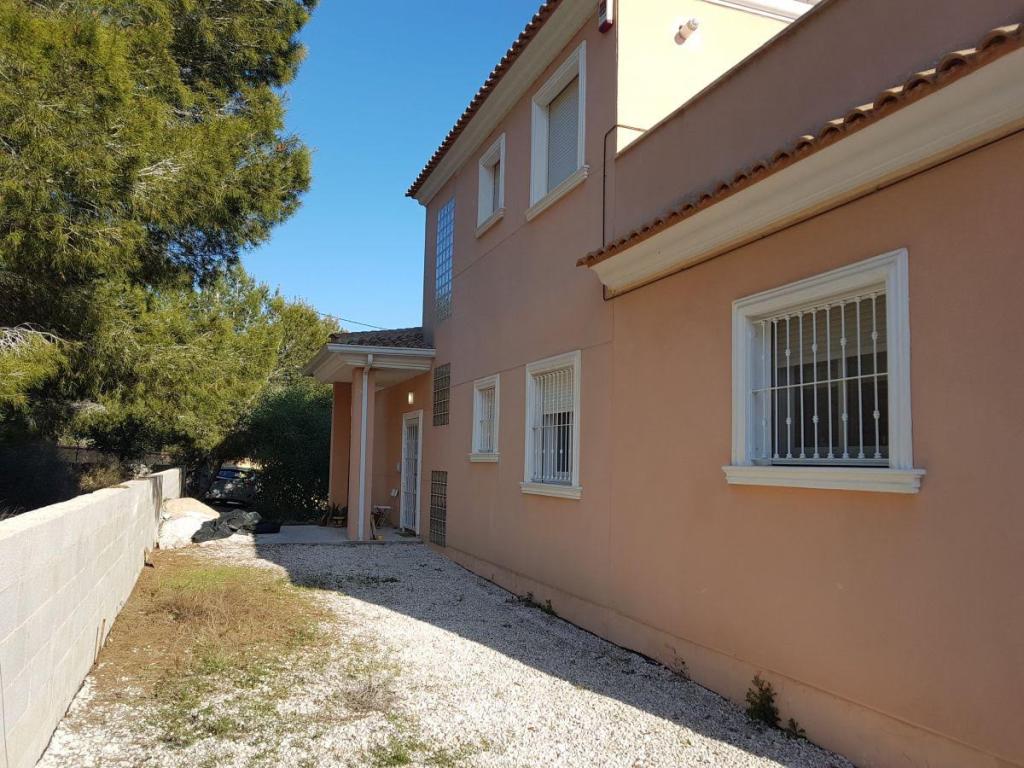 5 bedroom villa for sale in Montemar, Algorfa, Alicante, Spain