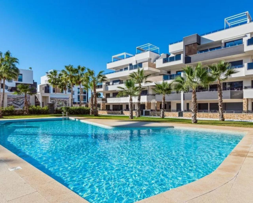 Main image of property: Los Altos