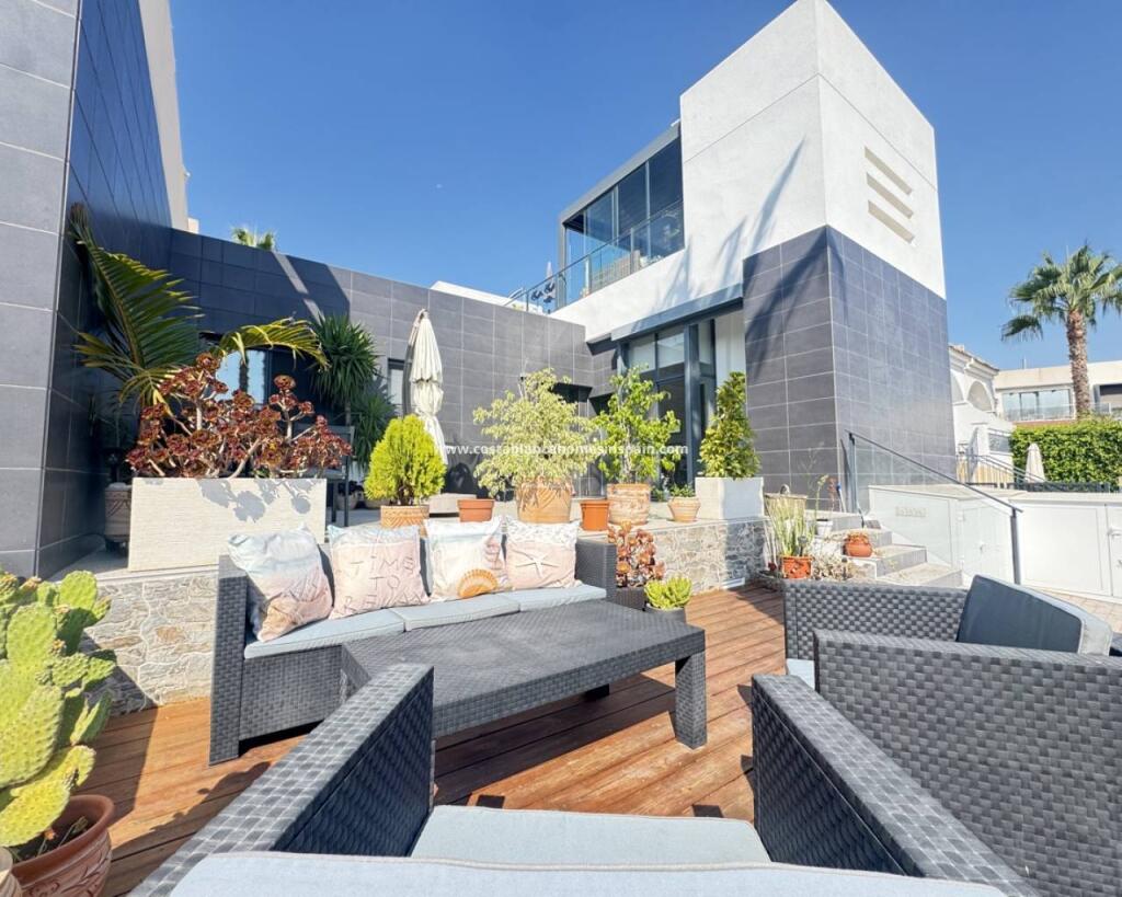 Main image of property: Villamartin